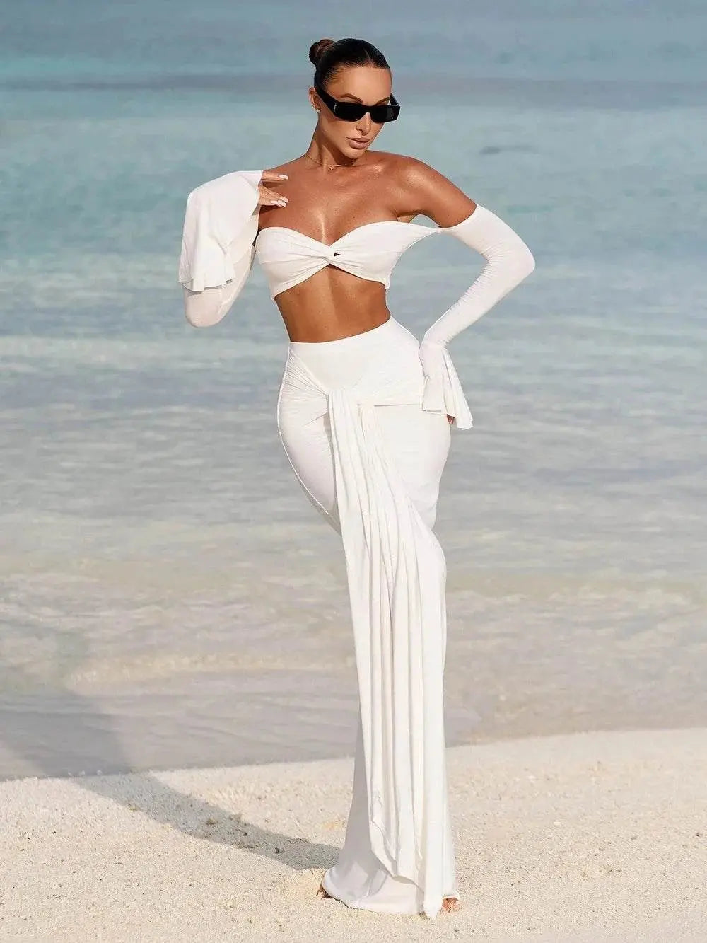 Conjunto Branco de Crop Top Manga Flare e Saia Longa Party Niquice