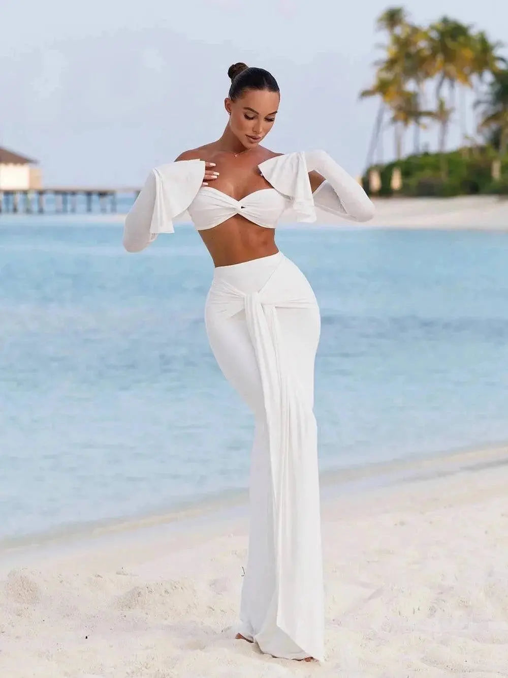 Conjunto Branco de Crop Top Manga Flare e Saia Longa Party Niquice