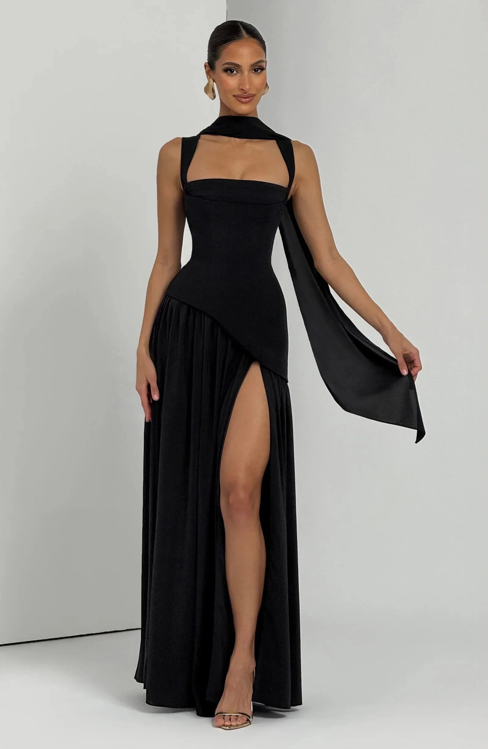 Vestido Longo de Festa com Corset Estruturado, Fenda e Alças em Laço