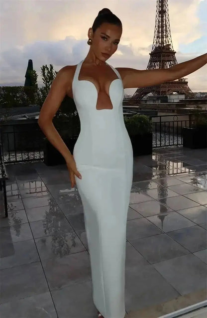 Vestido Longo Halter Justo com Decote Profundo e Recortes Elegant Niquice