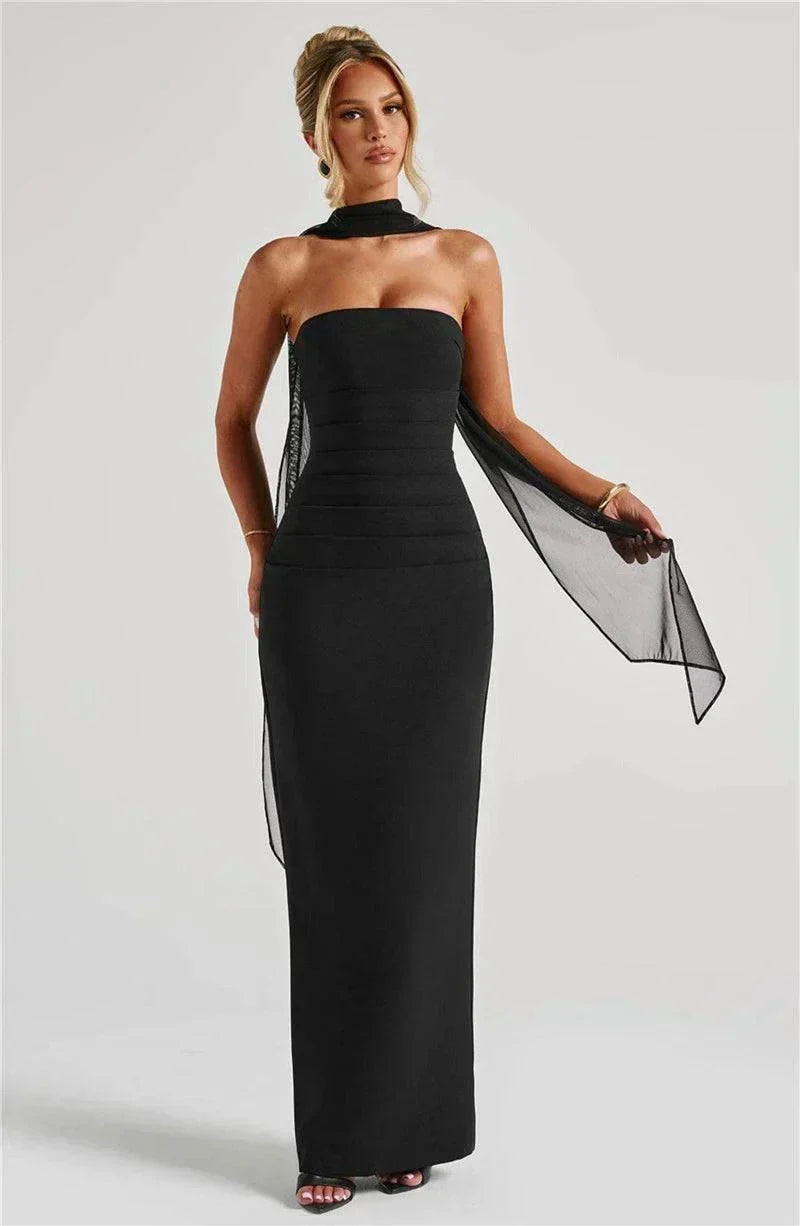 Vestido longo preto cai-cai ajustado com echarpe de chiffon elegante para eventos especiais