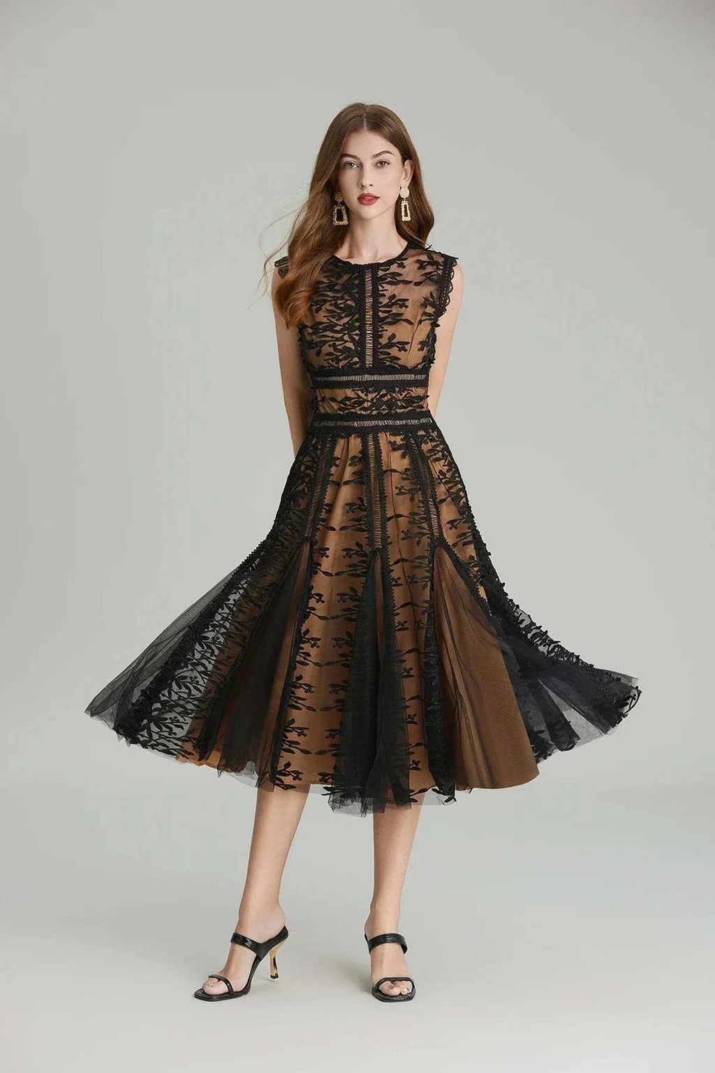 Vestido de festa midi feminino verão com bordado floral, gola O e zíper dourado nas costas
