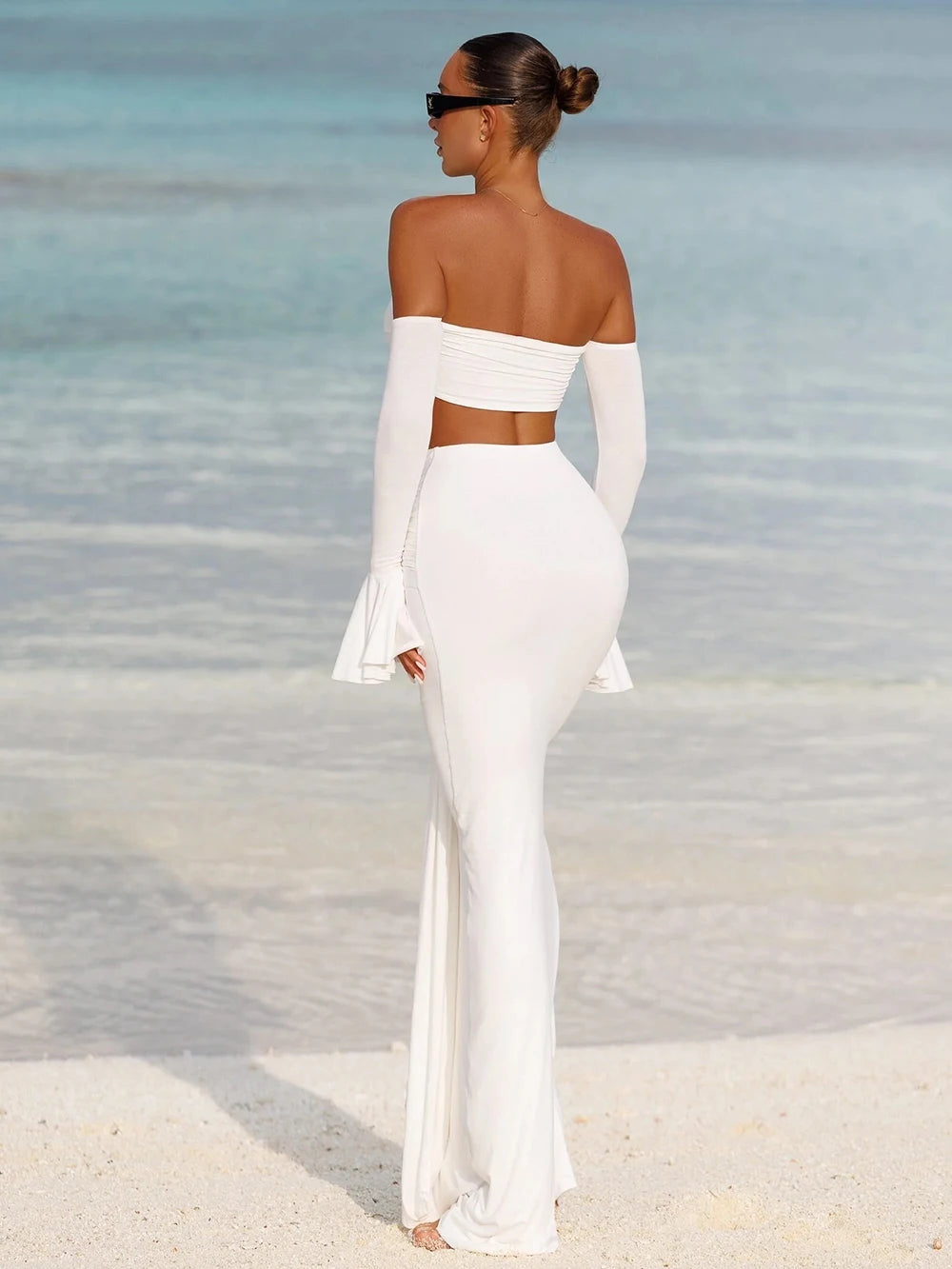 Conjunto Branco de Crop Top Manga Flare e Saia Longa Party