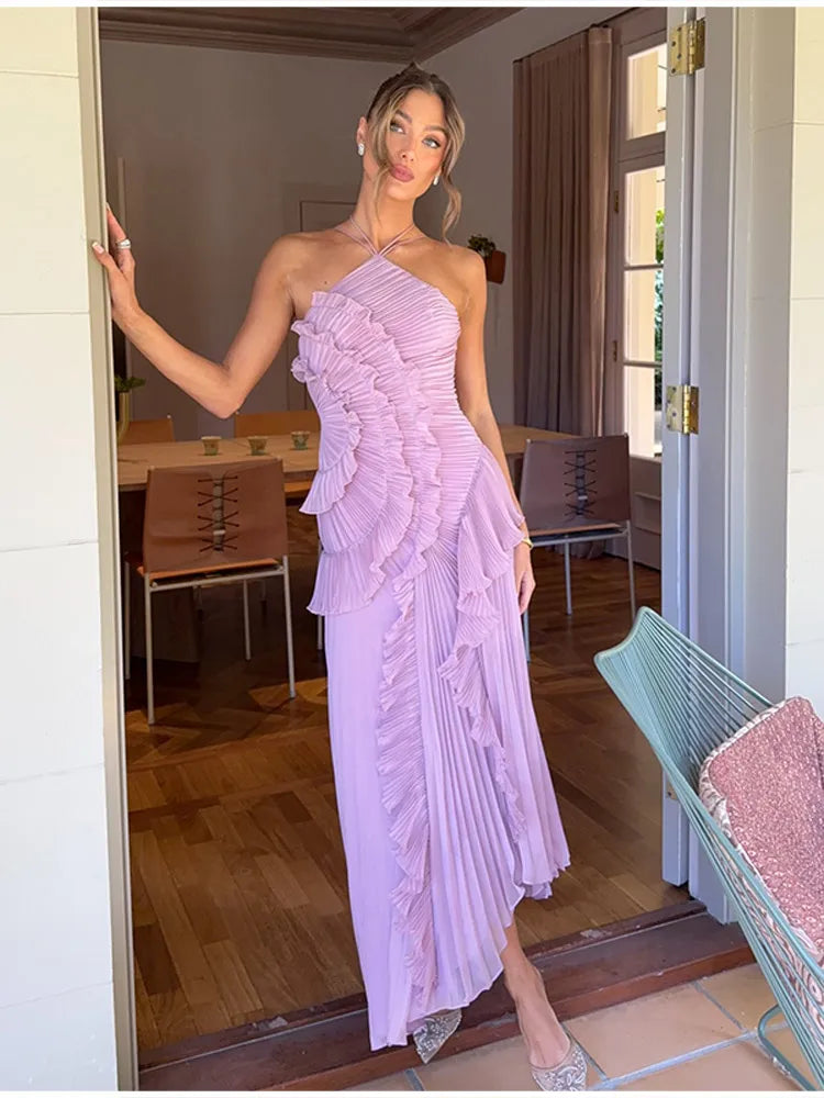 Vestido longo de férias roxo plissado com decote halter e borda de lótus elegante