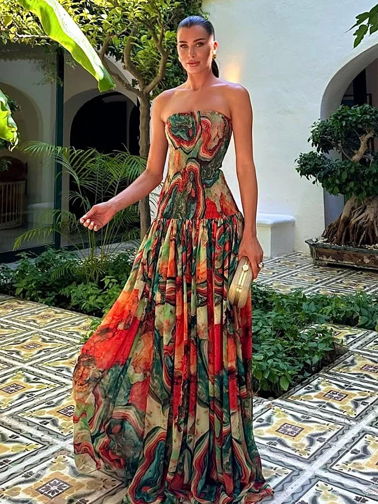 Vestido Longo Tomara que Caia Plissado com Estampa Colorida - Verão 2026