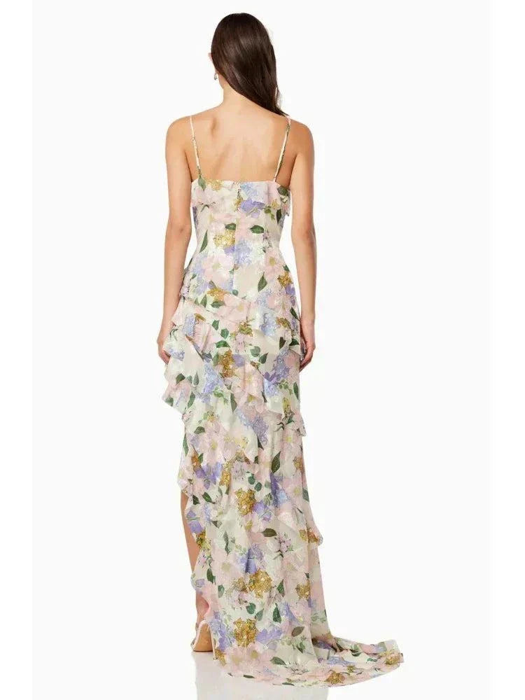 Vestido de praia longo floral com alças finas, decote em V e folhos para festa e férias