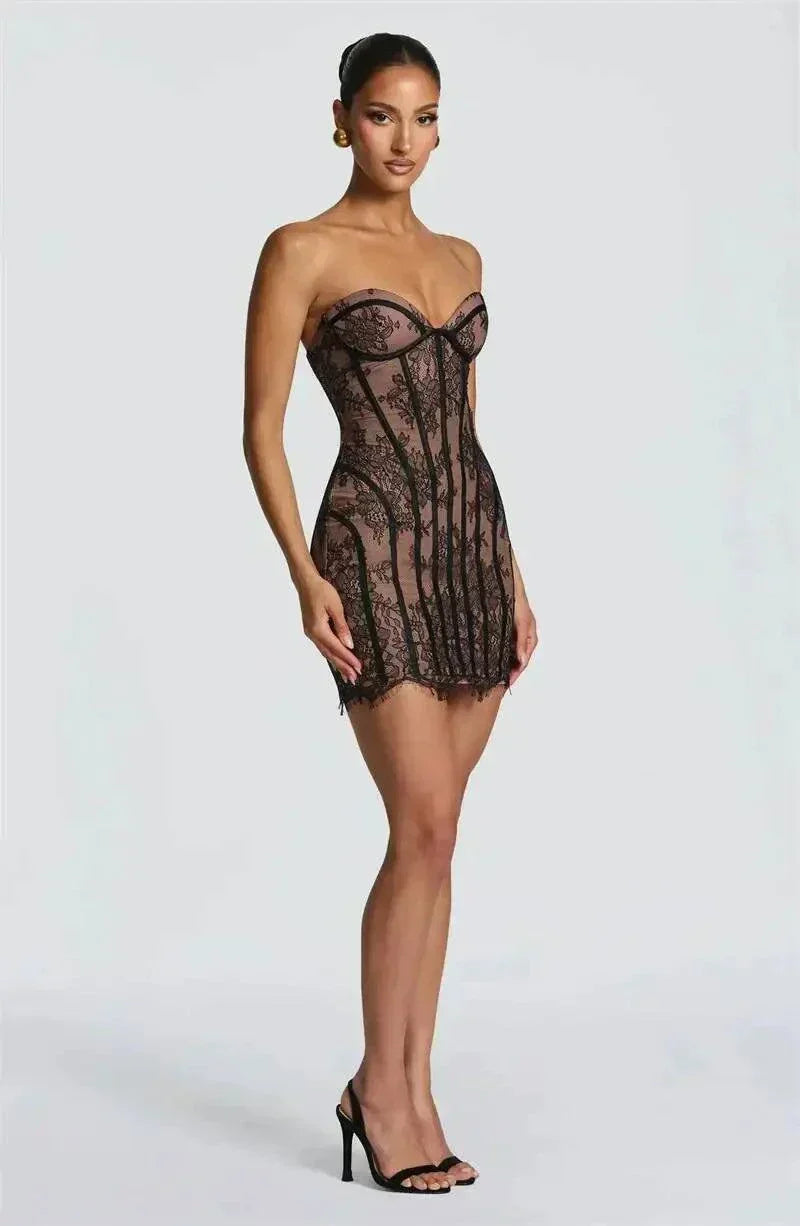 Vestido mini sem costura em renda, estilo sereia, com alças, decote coração e malha transparente para festa ou cocktail