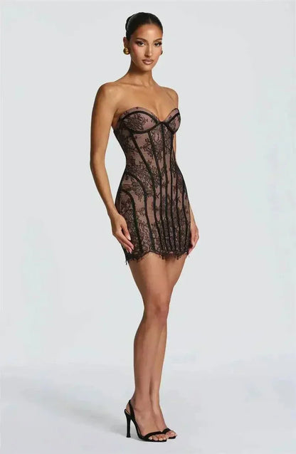 Vestido mini sem costura em renda, estilo sereia, com alças, decote coração e malha transparente para festa ou cocktail