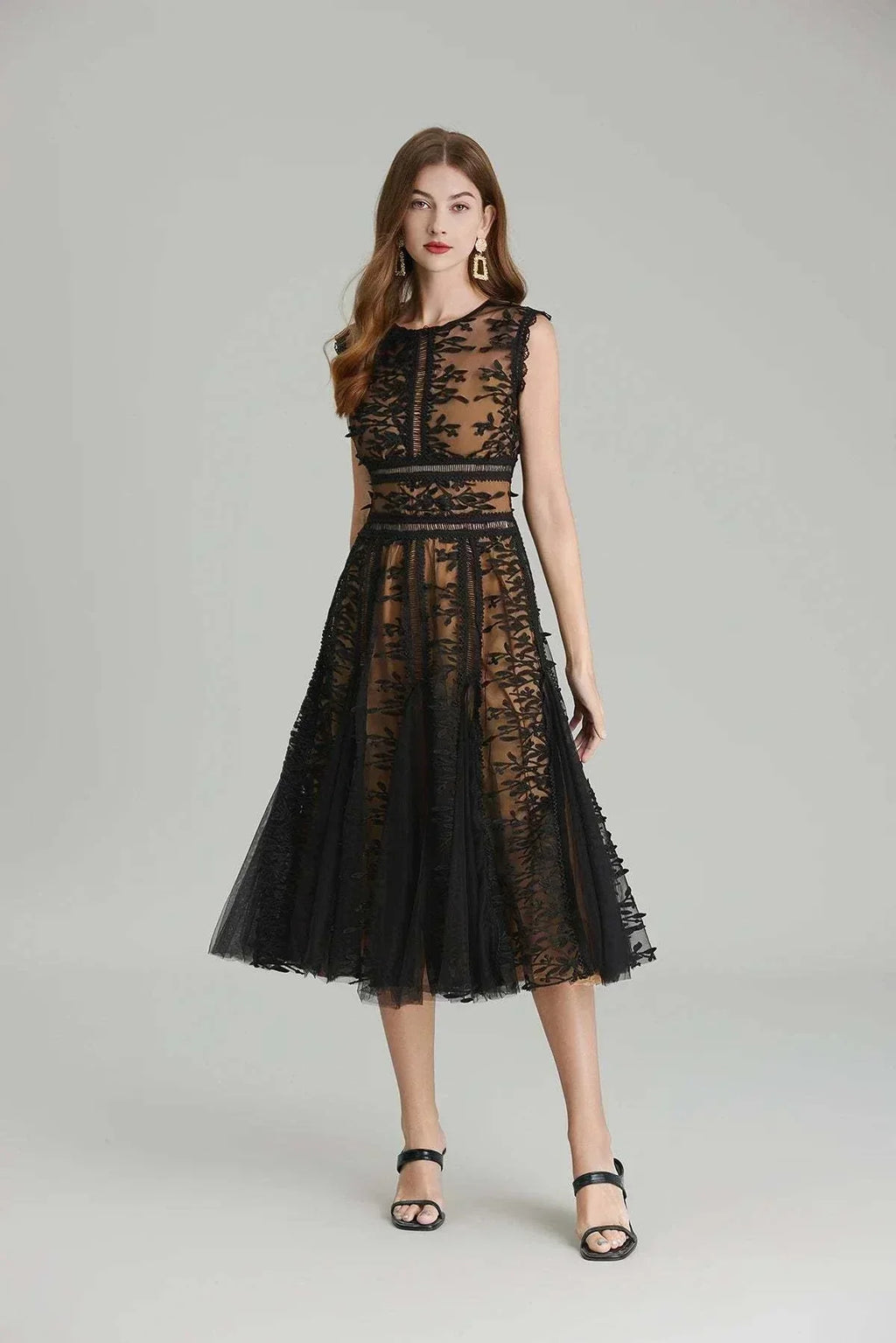 Vestido de festa feminino midi de luxo com bordado floral em malha, decote em O, sem mangas e fecho dourado nas costas
