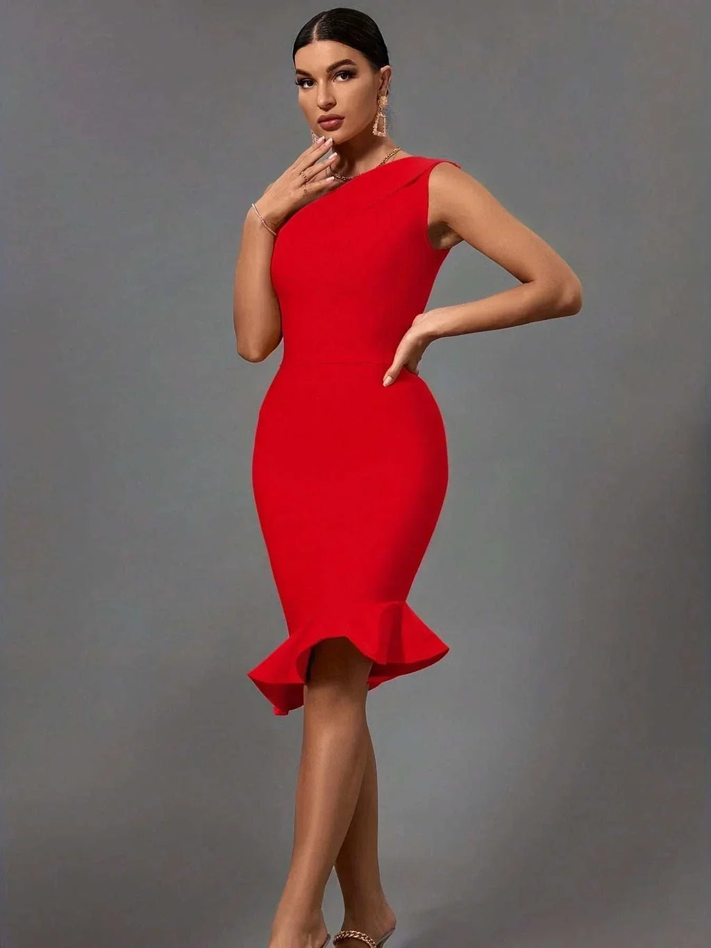 Vestido bandagem elegante feminino ombro único com folhos para festa e cocktail verão