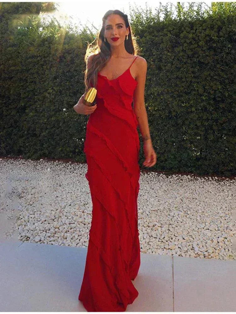 Vestido longo de alça em chiffon leve com babados, estilo summer fashion elegante e sexy para o verão
