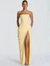 Vestido longo tomara que caia plissado com fenda lateral elegante para festa