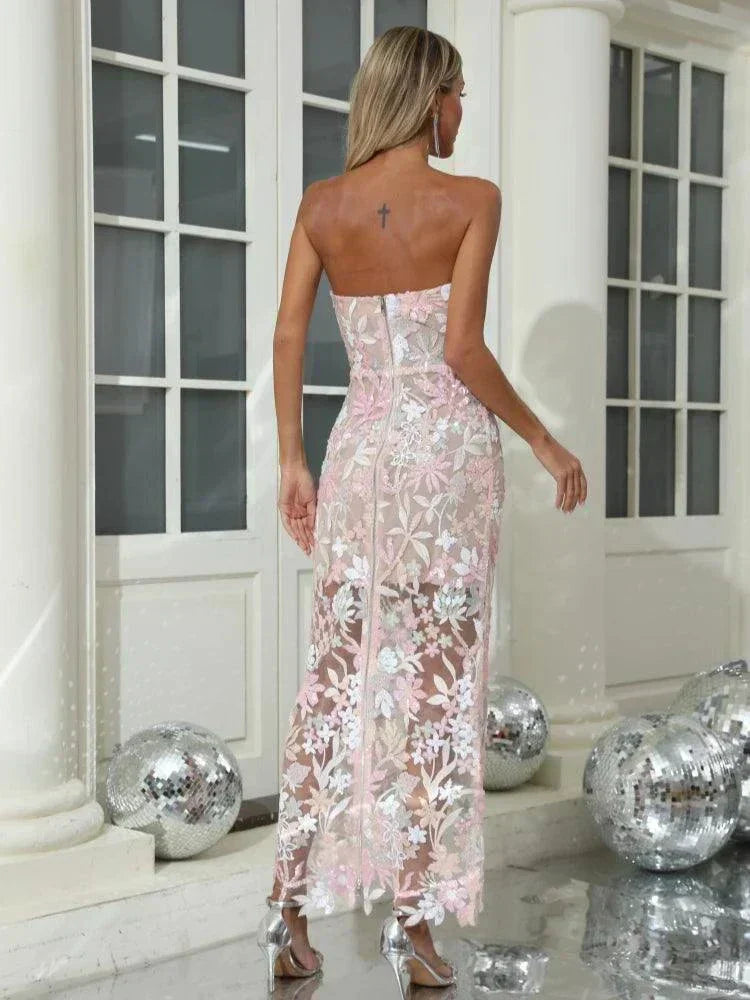 Vestido longo elegante sem alças com bordados florais e lantejoulas para festa noturna