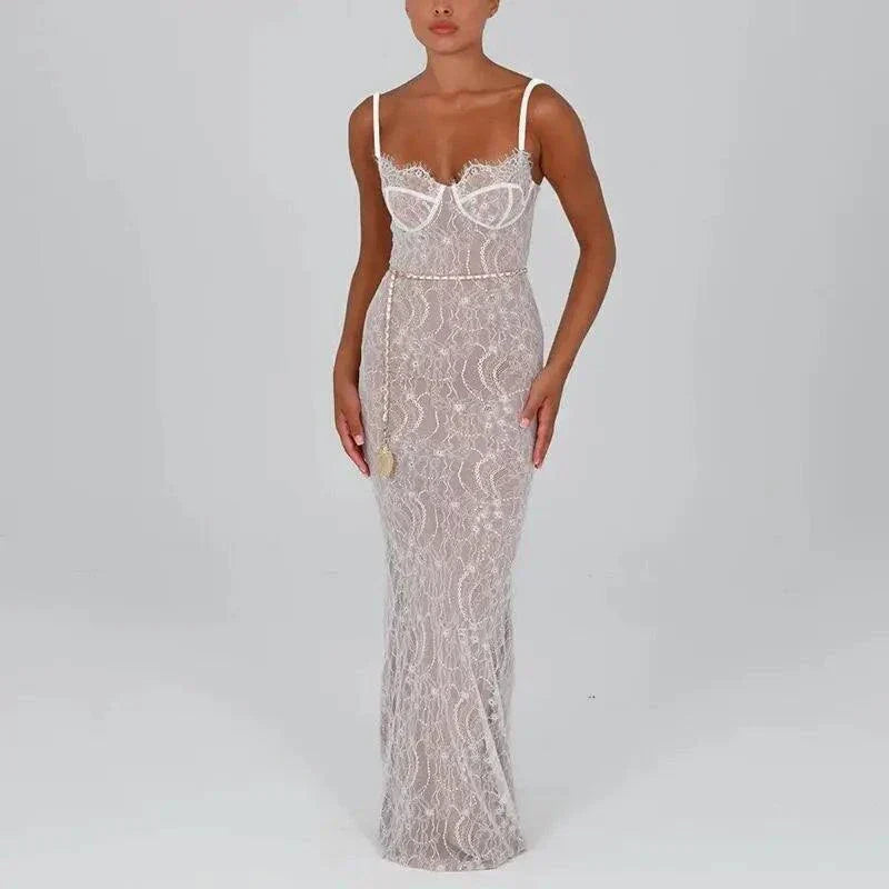 Vestido longo sexy de renda com ombros descobertos e fenda elegante para festa