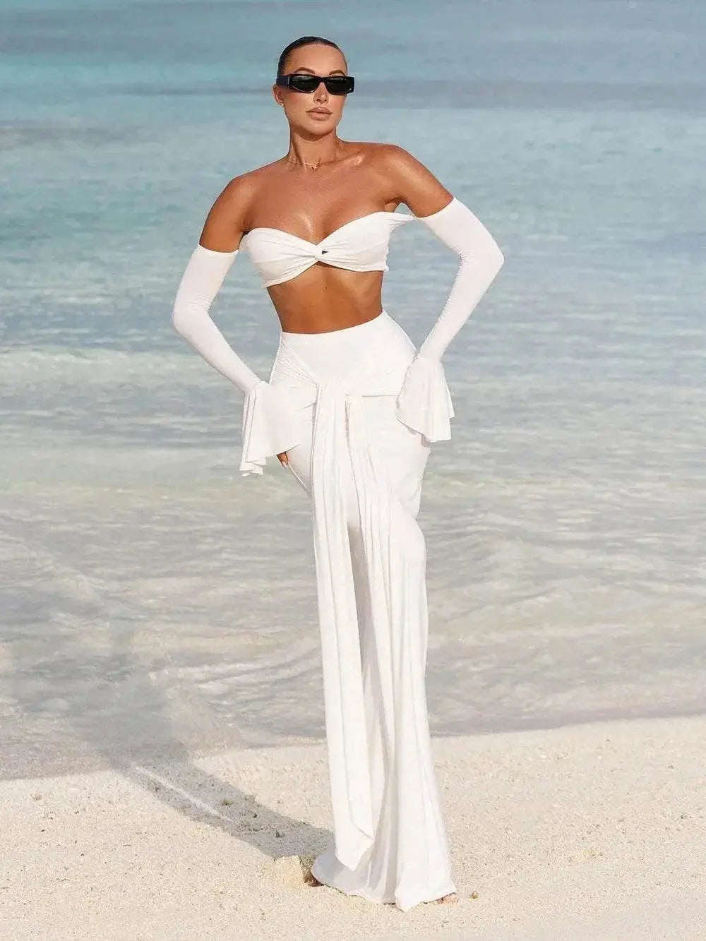 Conjunto Branco de Crop Top Manga Flare e Saia Longa Party Niquice