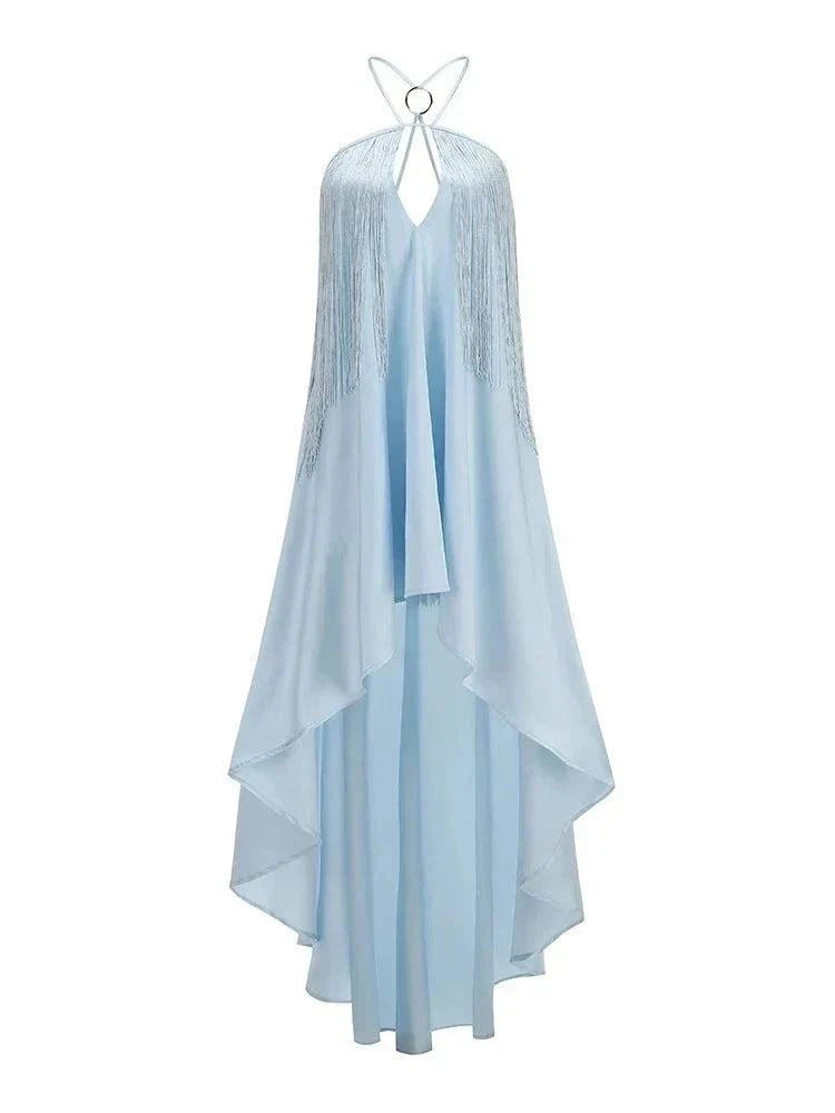 Vestido longo cetim azul claro frente única com franjas e bainha mullet