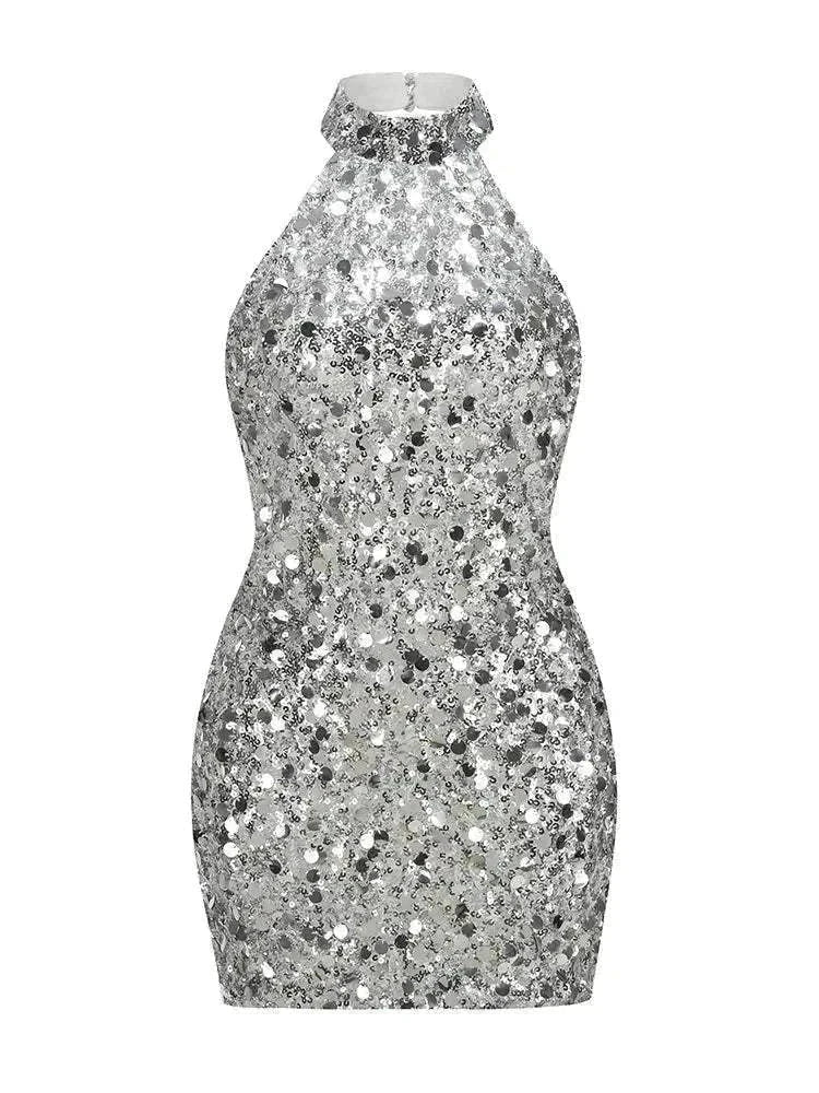 Vestido Mini Prata espelhado com corte justo, decote frente única e gola alta, coberto por paillettes brilhantes